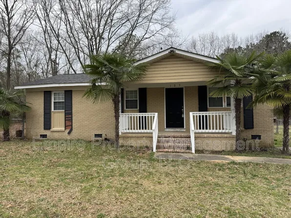 103 Yorkshire Dr, Lugoff, SC 29078