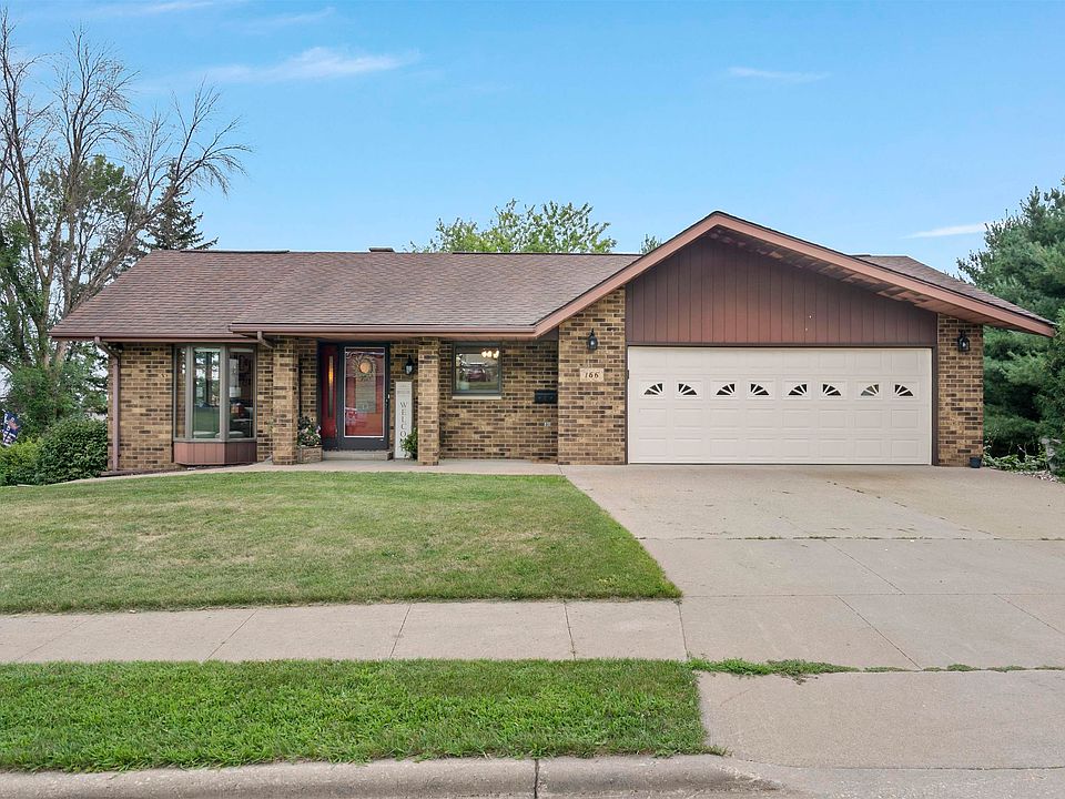 166 Droessler Dr, Dickeyville, WI 53808 Zillow