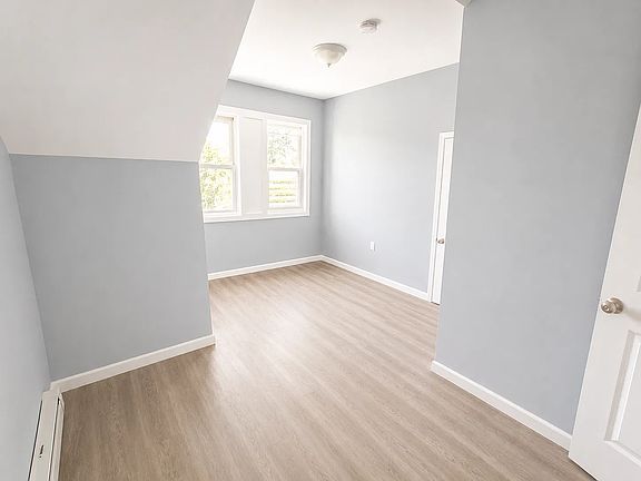 5th image of 835 S 17th St #6C