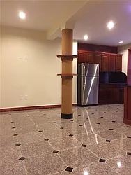 Rented by R New York