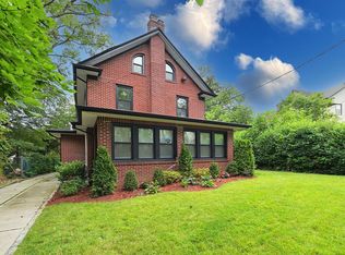 176-12 Croydon Rd, Jamaica, NY 11432