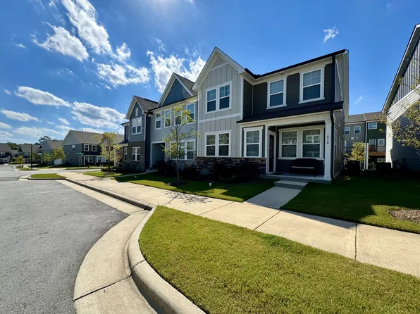 810 Courting St, Apex, NC 27523
