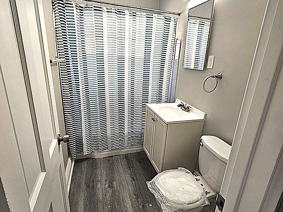 3rd image of 2709 S Fremont Ave APT B