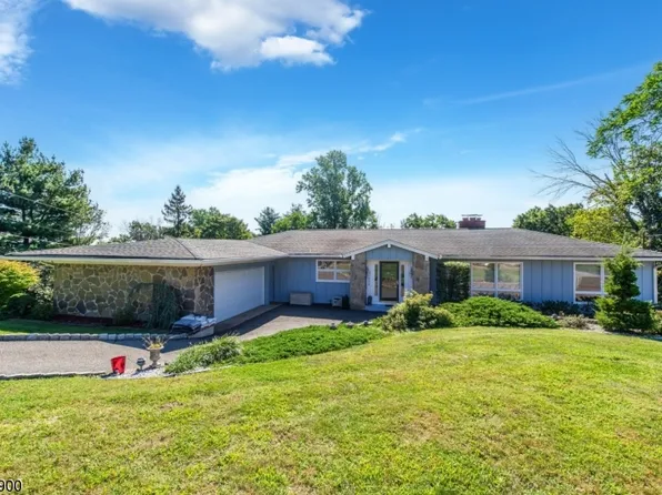 424 Alps Rd, Wayne Twp., NJ 07470