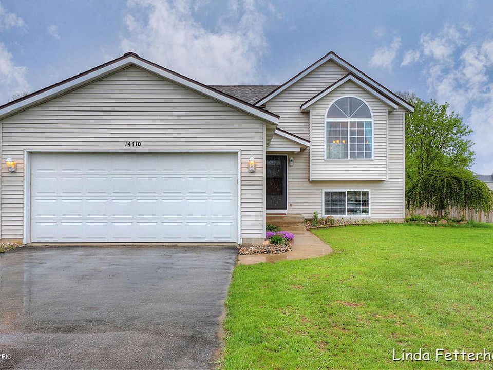 1st image of 14710 Field Ct NE
