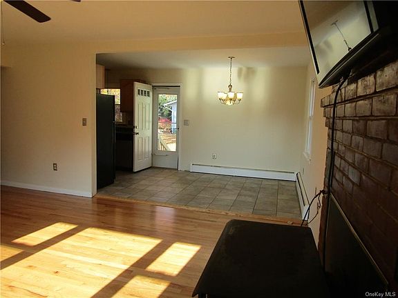 3rd image of 3 Bigert Dr