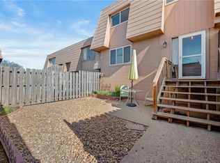 6750 School St UNIT 1404, Windsor Heights, IA 50324