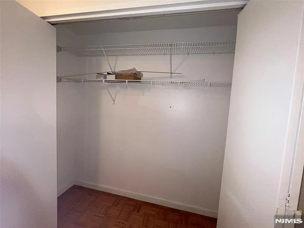 2 bed, 1343 sqft, $2,800 — Photo 3
