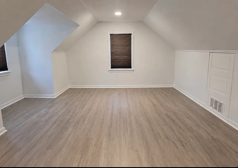 2820 Vincent Ave — Photo 12