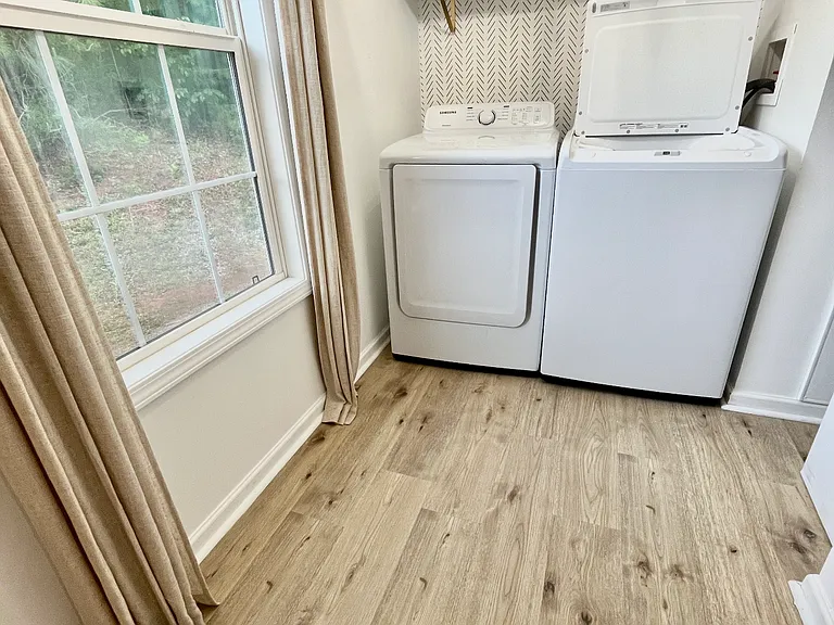 147 S Yadkin River Rd — Photo 8