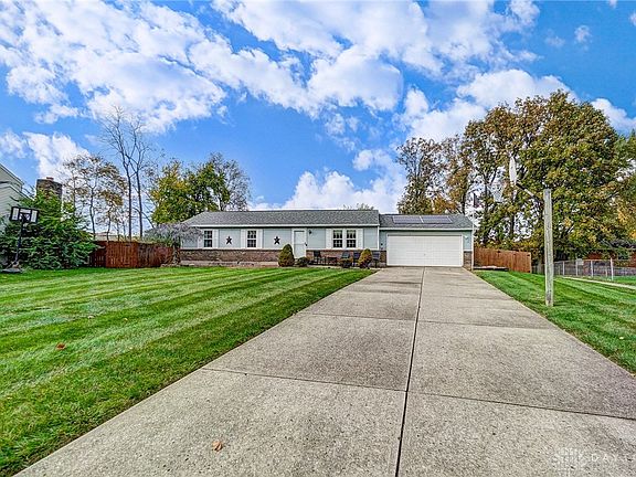 2nd image of 775 Estelle Dr