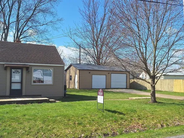 2210 Kosta St, Burton, MI 48529