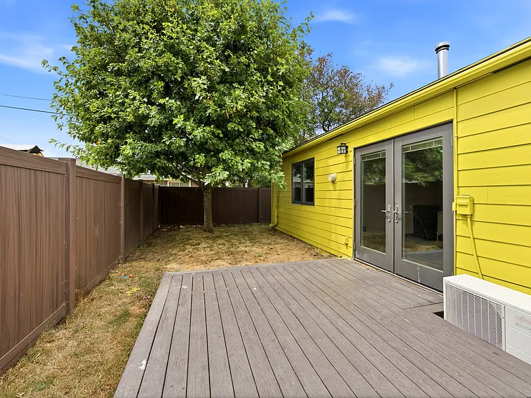 1670 Bellevue St SE — Photo 30