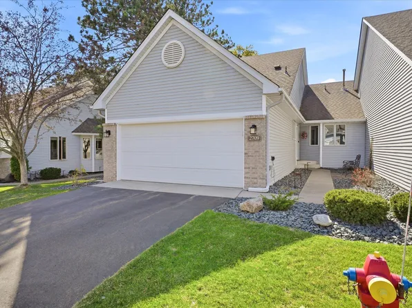 2709 Pine Ridge Dr, Anoka, MN 55303