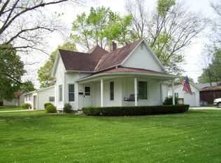 421 White Ave, Greenville, IL