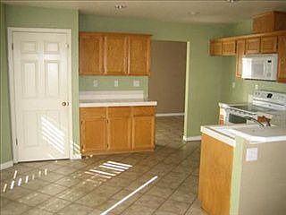 2nd image of 3216 Jeanette Ct