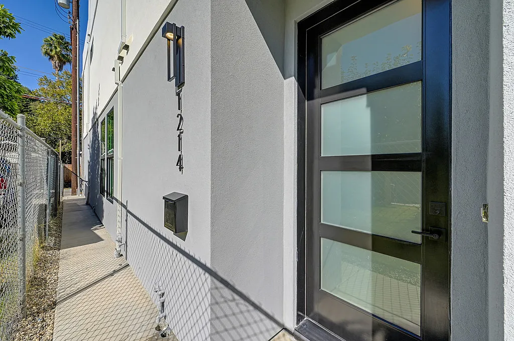 1 bed, 600 sqft, $1,995 — Photo 3