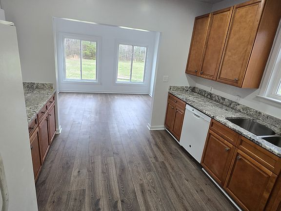 3rd image of 2576 Twiford Rd