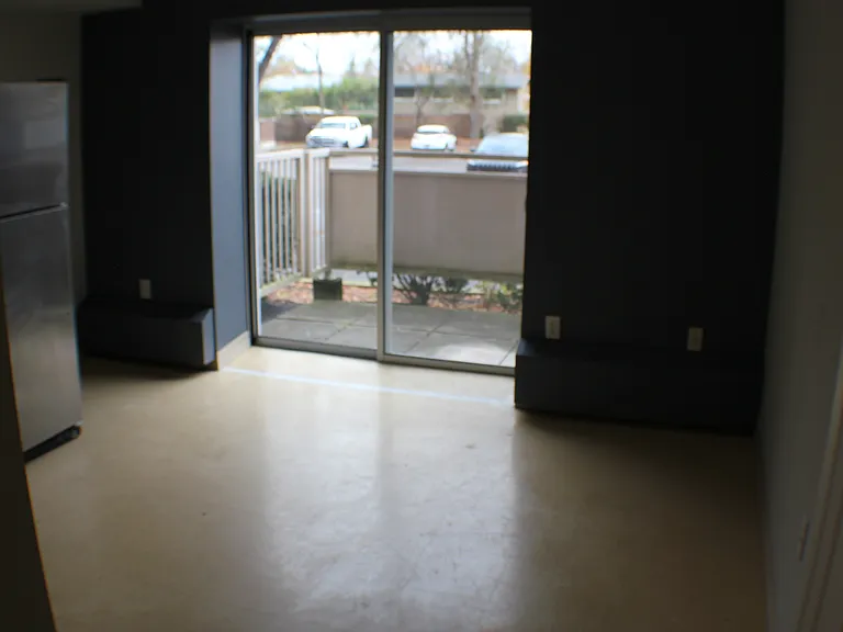 375 Scott St — Photo 23