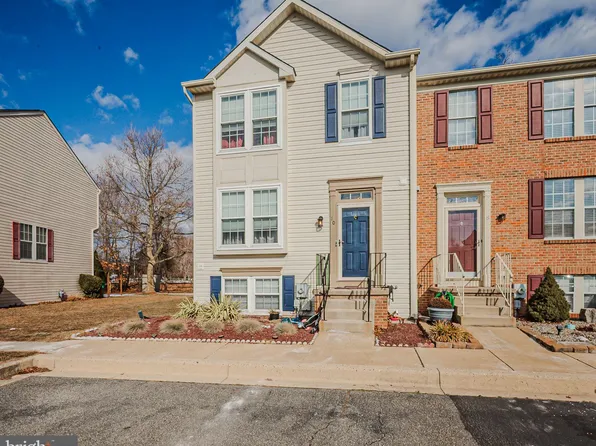 10 Photinia Dr, Newark, DE 19702