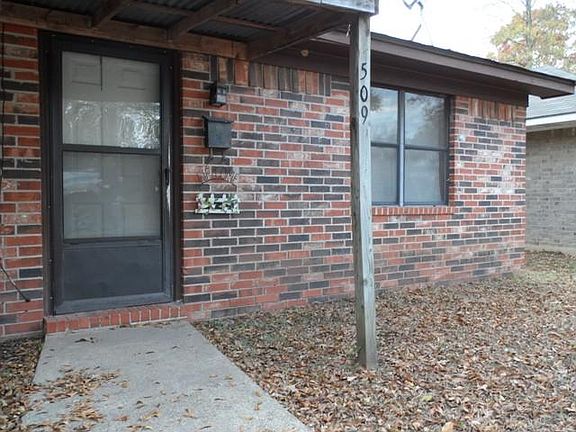 2nd image of 509 Campbell St