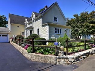 834 College Rd, Orange, CT 06477