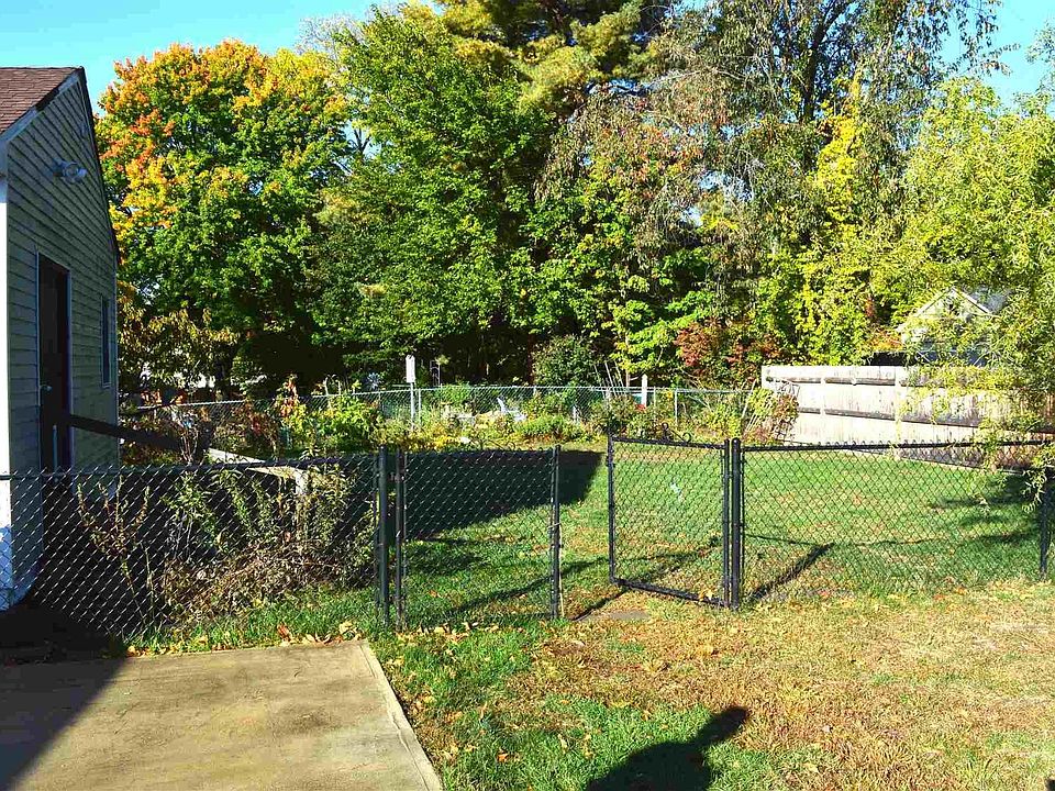 21 Euclid Ave Nashua, NH Zillow