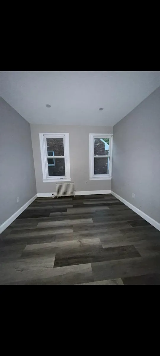Building Photo - 424 Miltonia St #1L