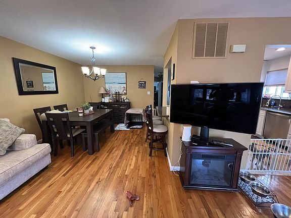 3rd image of 764 Rossville Ave Floor 1