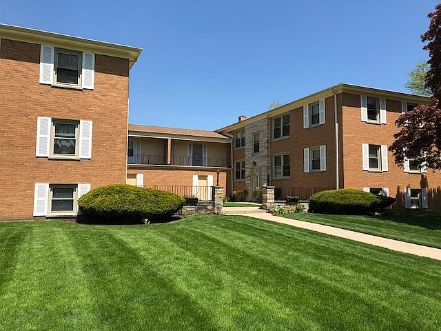 1st image of 1346 Woodview Ln #2N