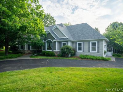 1790 Chandler Woods Ct NE, Belmont, MI, 49306