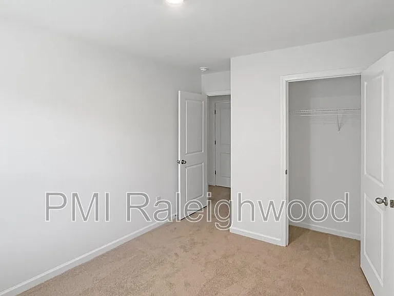 412 Cherry Laurel Dr — Photo 19