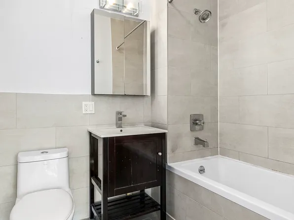 186 Putman Avenue image 8 of 8