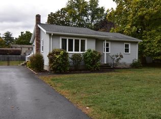 41 Peloquin Dr, Easthampton, MA 01027