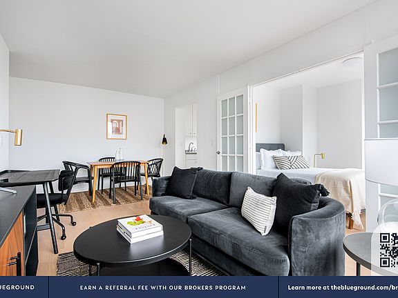 3rd image of 400 Chambers St APT 21B
