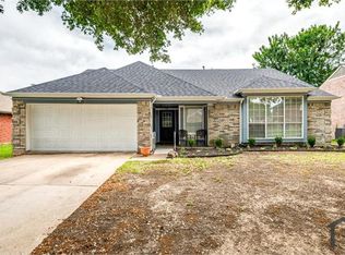 8110 Regatta Dr, Rowlett, TX 75089