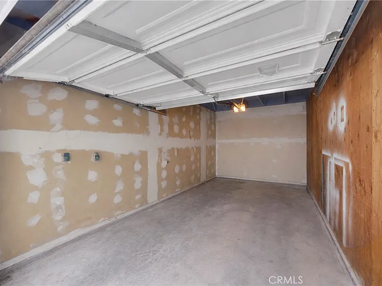 111 S Lakeview Ave — Photo 14