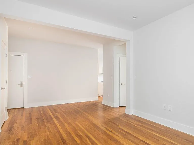 19 Forest St #23D — Photo 6
