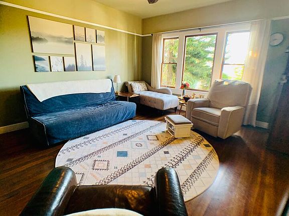 5th image of 2446 Island Ave APT 1