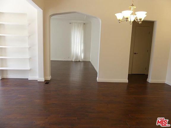4th image of 429 N Sierra Bonita Ave