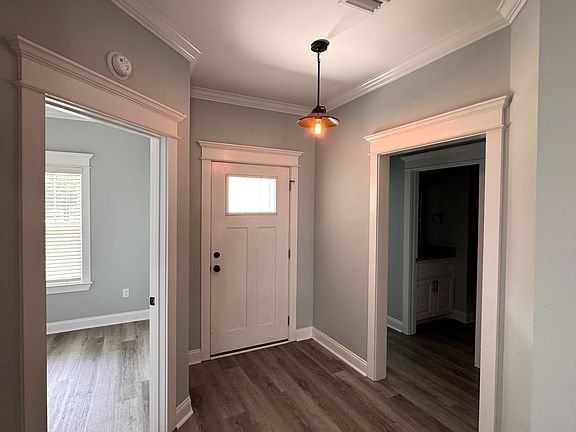 2nd image of 113 Mansfield Pl