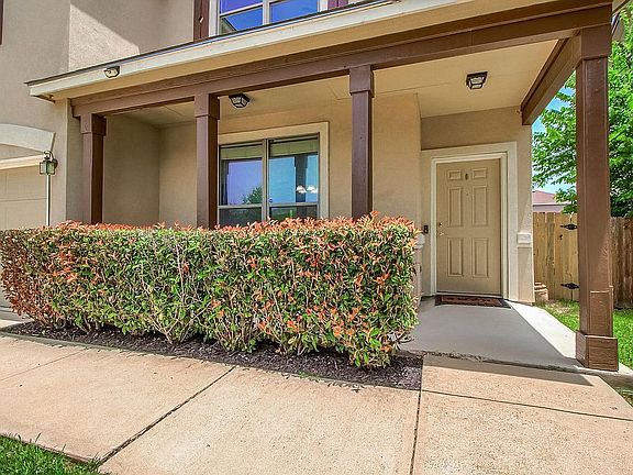 3rd image of 13004 Spiers Way