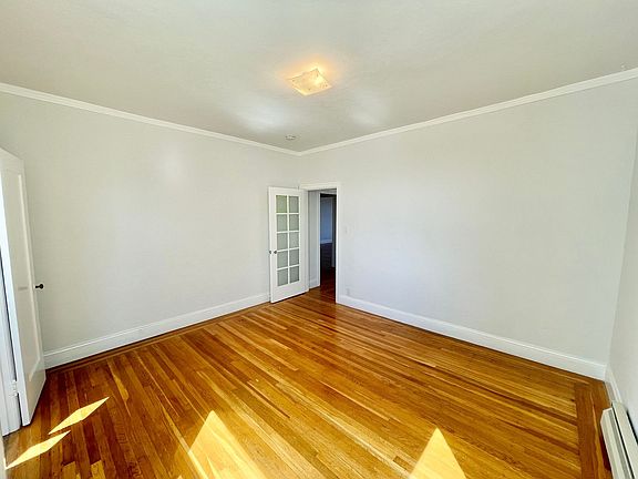 3rd image of 731 47th Ave APT 4