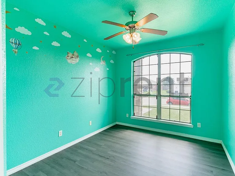 1803 Jesse Dr — Photo 13