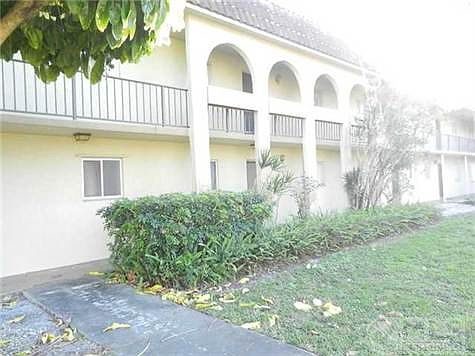 1st image of 6120 Forest Hill Blvd APT 102