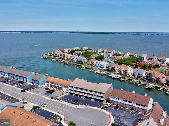 2nd image of 608 Bayshore Dr #7