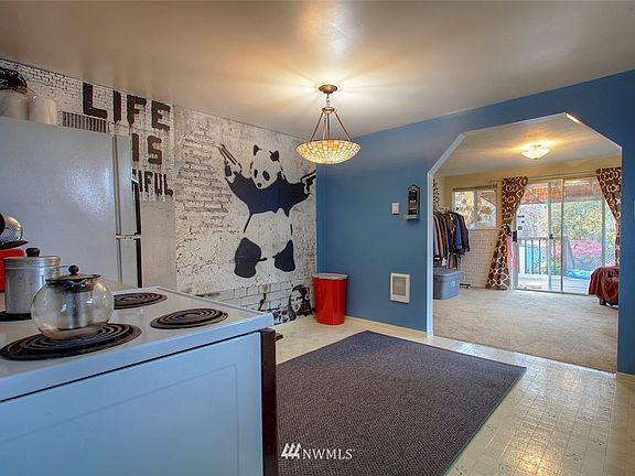 5th image of 4518 E E Street