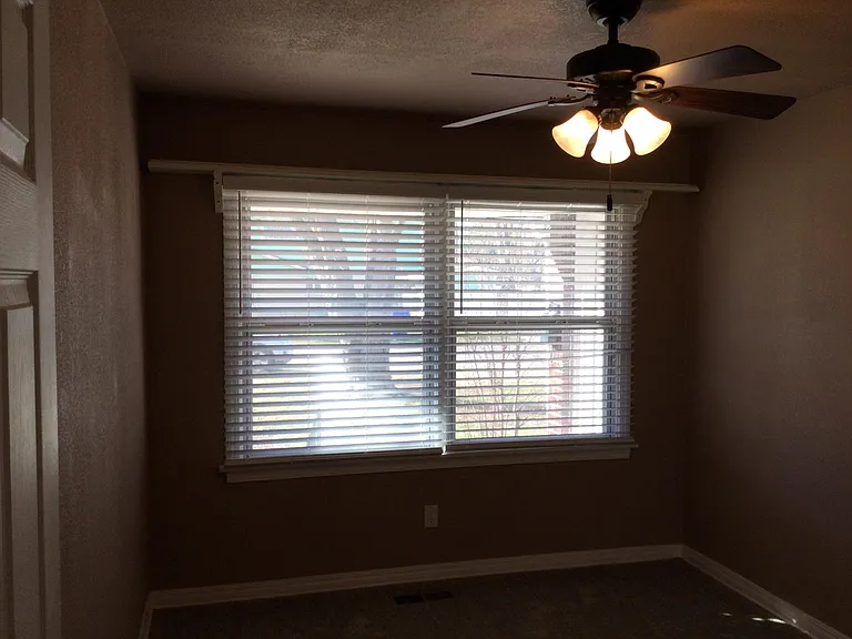 1201 Huntington Way — Photo 21