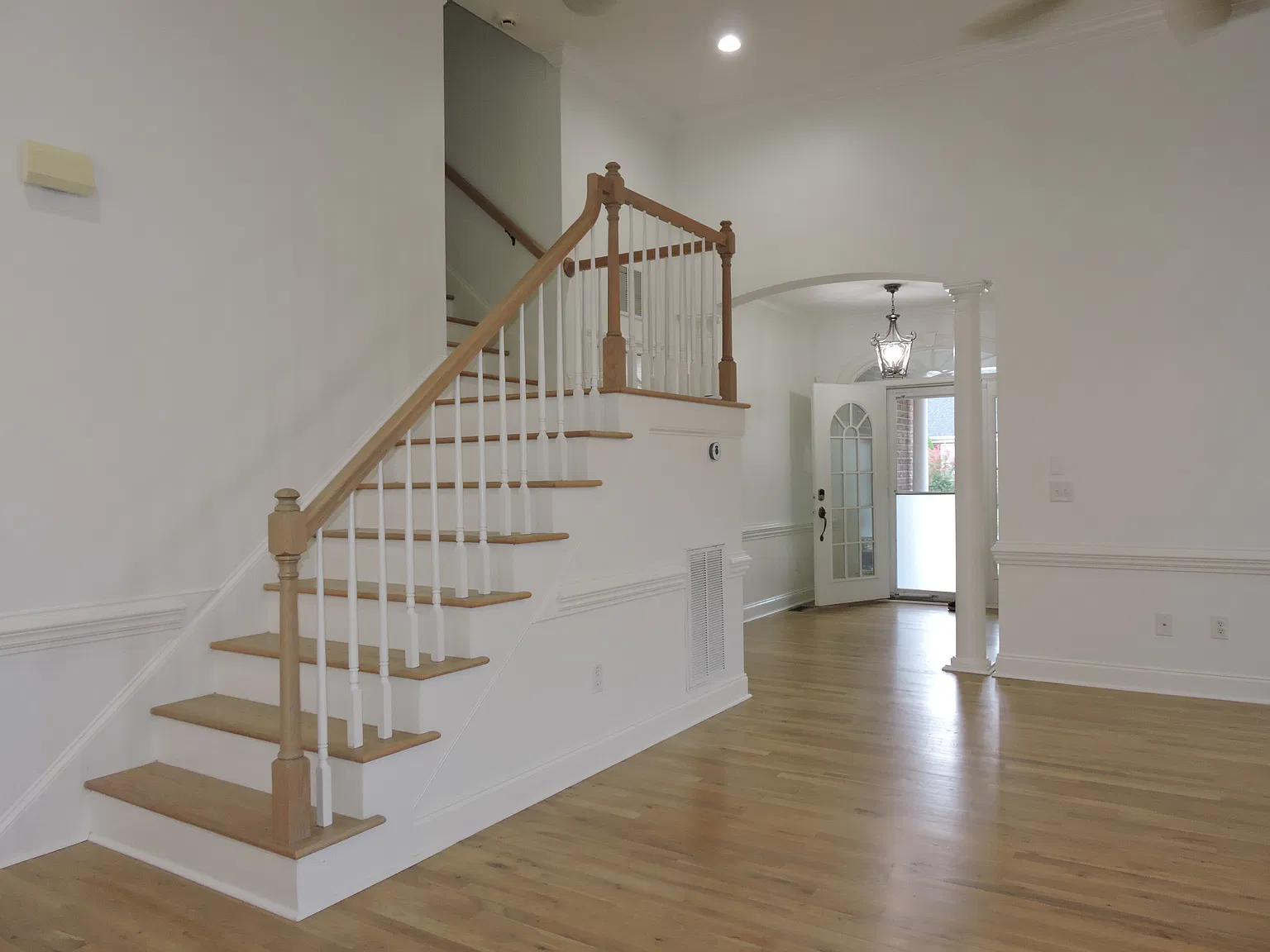4 bed, 2902 sqft, $3,000 — Photo 4