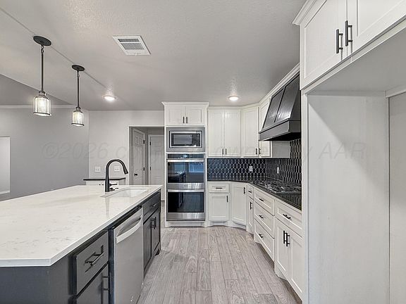 5th image of 2906 Tampa Bay Ave